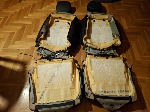 Porsche Cayenne 7L5 első ülés fűthető bőr kárpit