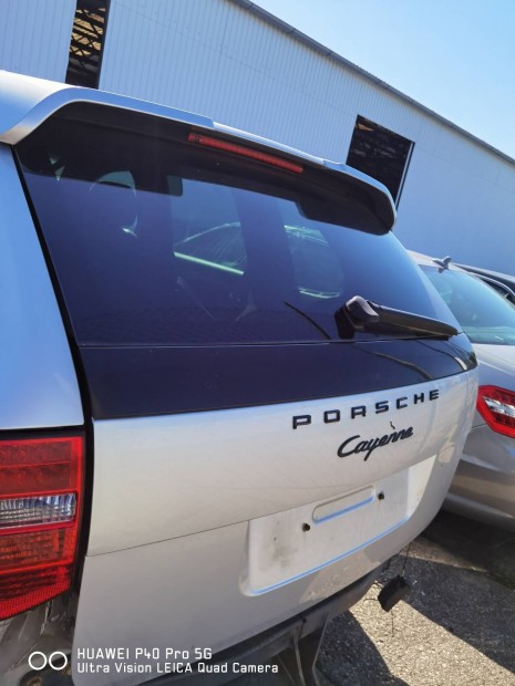 Porsche Cayenne 957 csomagtr ajt 