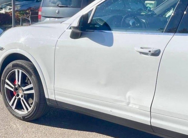 Porsche Cayenne BAL Els Ajt