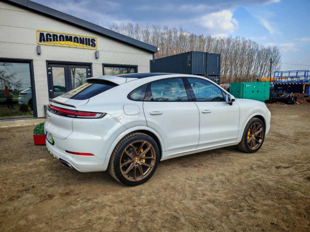 Porsche Cayenne Coup� Tiptronic ic GTS packet 2...