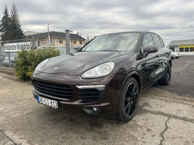 Porsche Cayenne D�zel Tiptronic ic 92A! Folyama...
