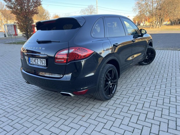 Porsche Cayenne Dzel (Automata) Fekete Br.EL....