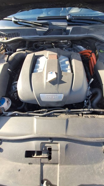 Porsche Cayenne S Hybrid
