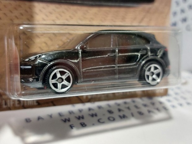 Porsche Cayenne Turbo  -  Matchbox - 1:64