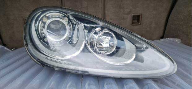 Porsche Cayenne Turbo gyári fényszóró