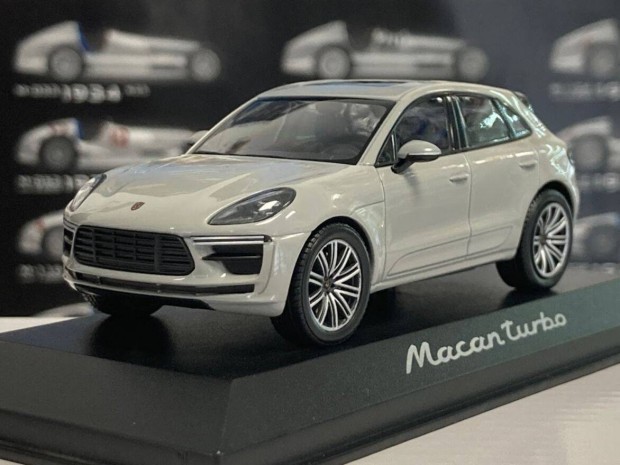 Porsche Macan Turbo 2019 1:43 1/43 Minichamps Dealer Edition