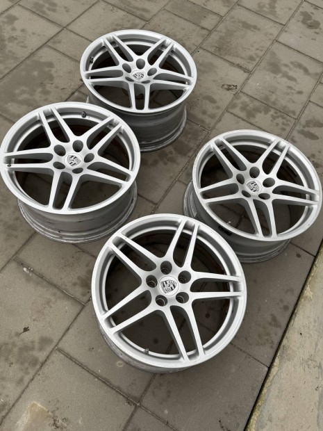 Porsche Macan felni alufelni ker�k 5x130