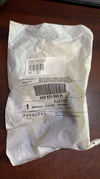 Porsche Macan puffer 95B823500A elad�