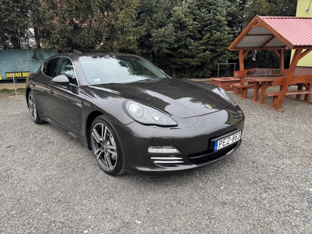 Porsche Panamera 4S PDK Tli-nyri kerk