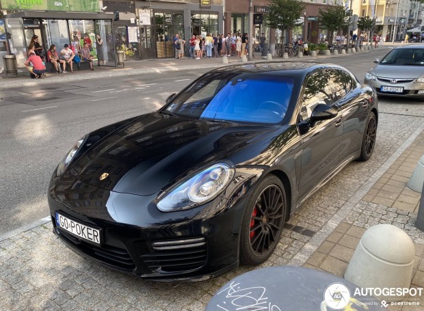 Porsche Panamera Facelift Bal els� s�rv�d� 97050303105Grv