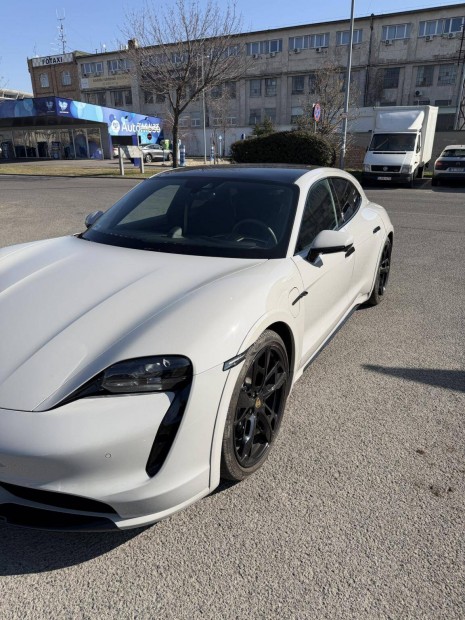 Porsche Taycan 4S Cross Turismo (�FA-s �r)
