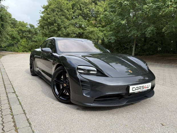 Porsche Taycan 4S PLUS 93.4kWh nagy akku - Pass...