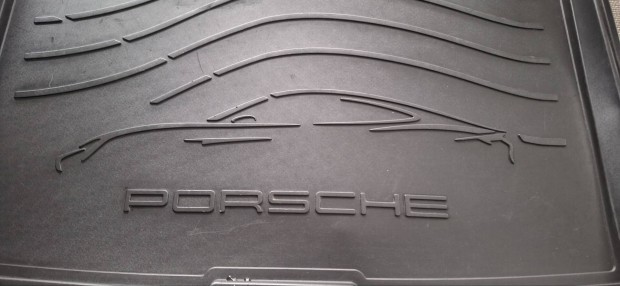 Porsche Taycan csomagtér tálca