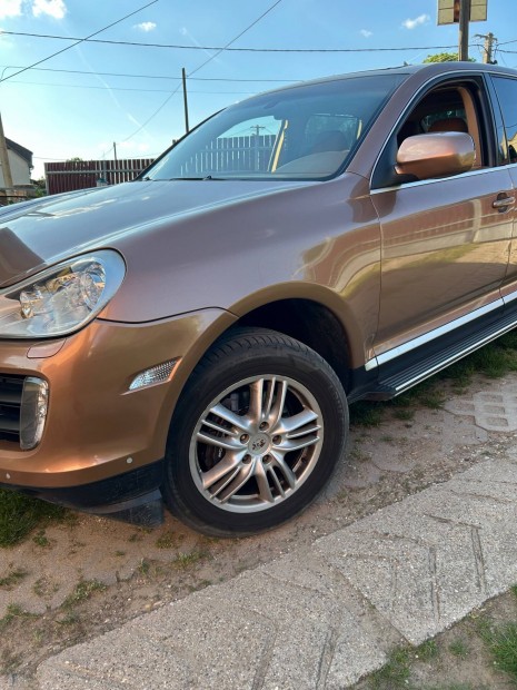 Porsche cayenne alufelni nyári gumikkal
