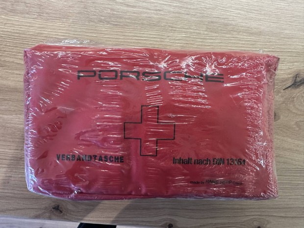 Porsche elsősegélydoboz