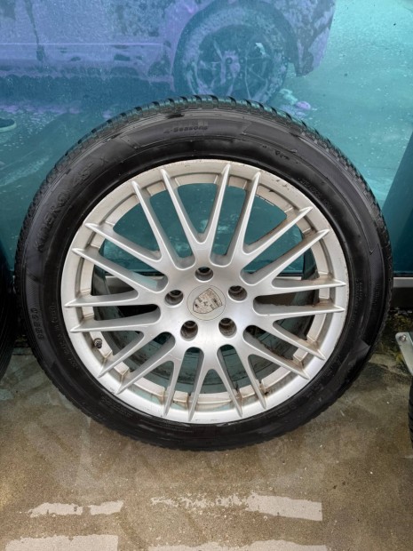 Porsche kerkszett