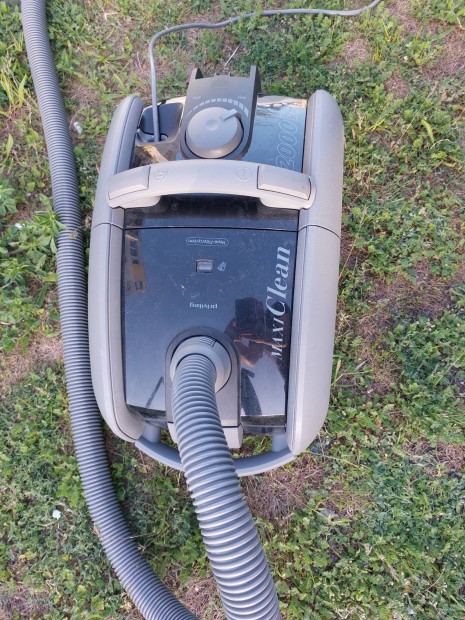 Porszívó 2000W Hibátlan