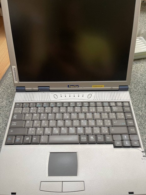 Portocom retro laptop