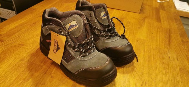 Portwest FC65 Trekker Plus Boot aclbettes bakancs 44-es