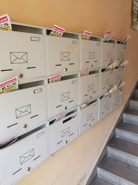 Postaládás Szórólapterjesztőt keresünk heti fizetés Fix 100.000 Ft.
