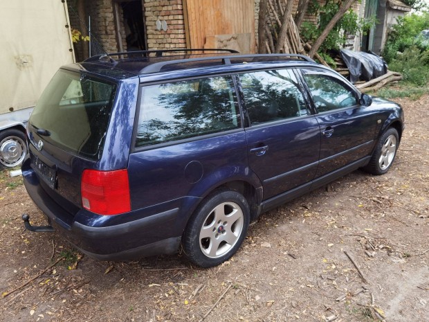 Ptalkatrszek Vw Passat 1,9tdi Highline kombi 180 000 km, motor s au