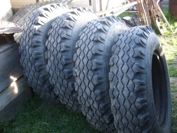 P�tkocsi 8.25x20 mtz zetor kerekek komplett