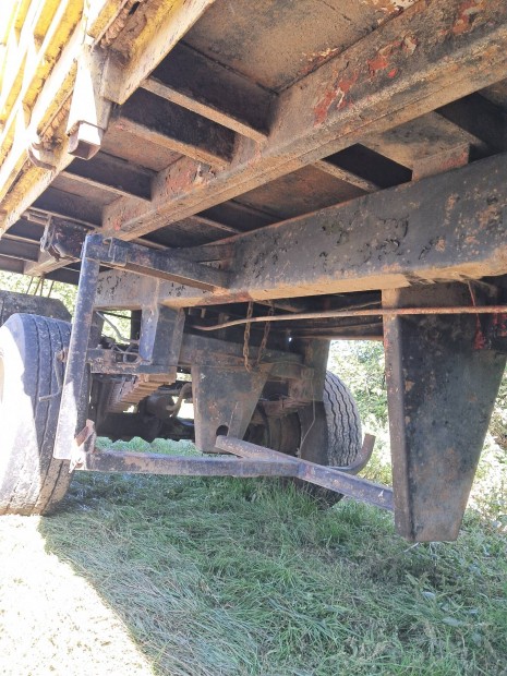 Potkocsi Bss 6m es muszakival elado.