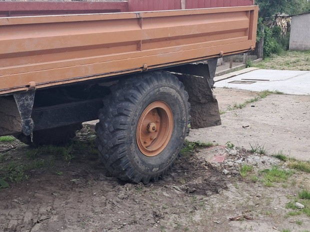 Pótkocsi abroncs
