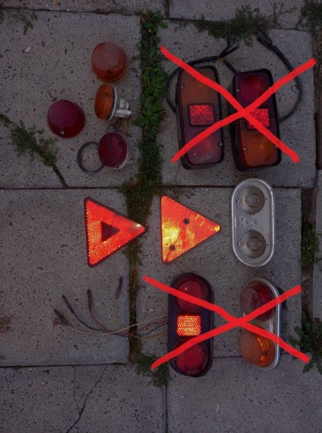 P�tkocsi alkatr�sz