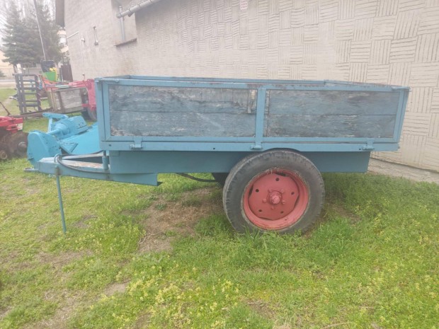 Ptkocsi billen plats (htra billent)