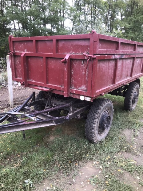 P�tkocsi billen�s plt�val