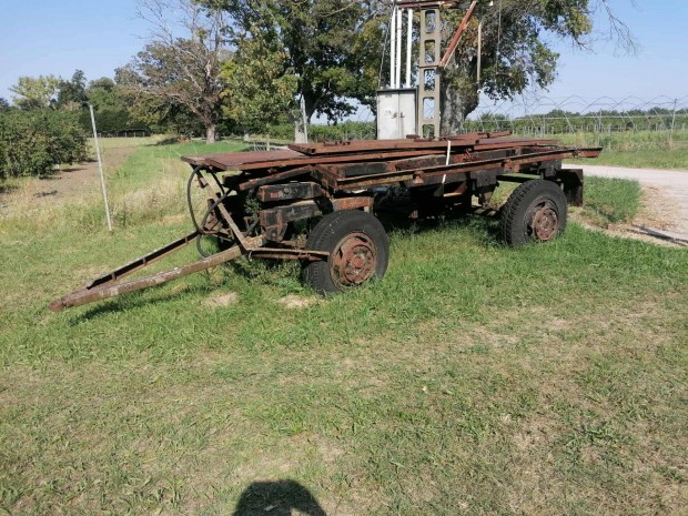 Ptkocsi elad (6.5 tonns)