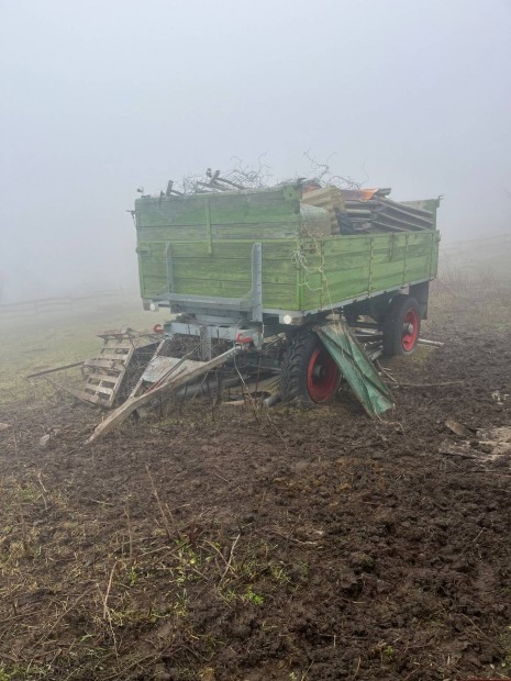 Ptkocsi forgzsmolyos