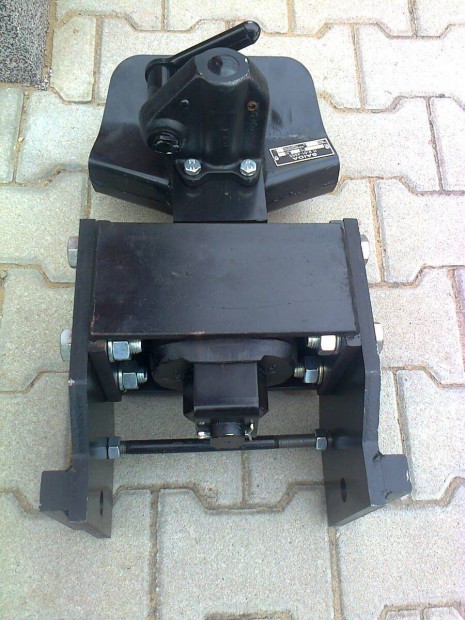 P�tkocsi h�z� monoblokkos MTZ-re