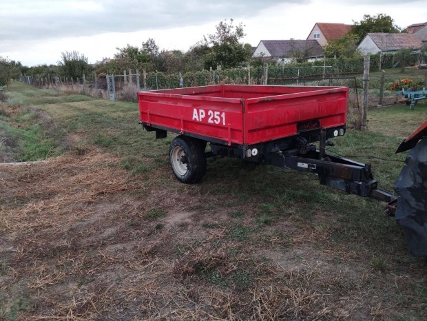Ptkocsi traktor kistraktor