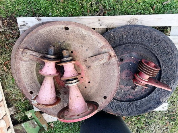 P�ttinger 165 �s 185 cm.-es 2 dobos bontott f�kasza alkatr�szek