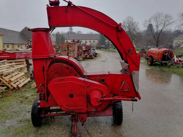 Pttinger gdarl traktorkardn meghajtssal