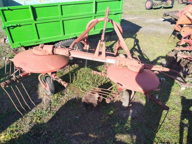 Pöttinger rendsodró, rendterítő, kombi rendkezelő, traktorhoz