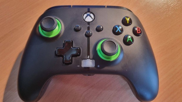 Powera Enhanced Wired Xbox One/Series kontroller
