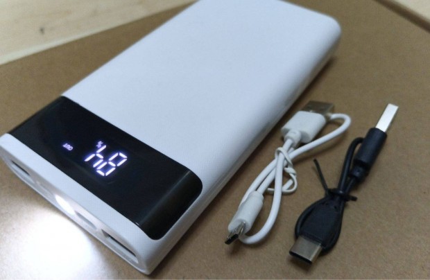 Powerbank világító kijelzővel, zseblámpa funkcióval