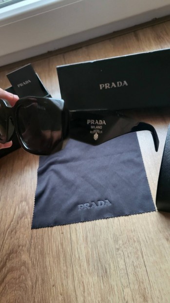 Prada Napszemveg elad!