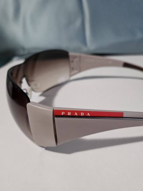 Prada női napszemüveg