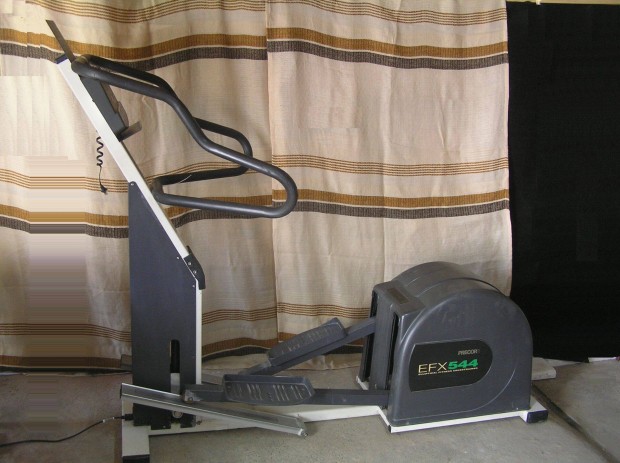 Precor Efx 544 elliptikus tréner