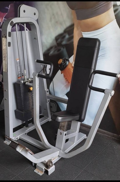 Precor icarian edztermi mellgp mellnyom