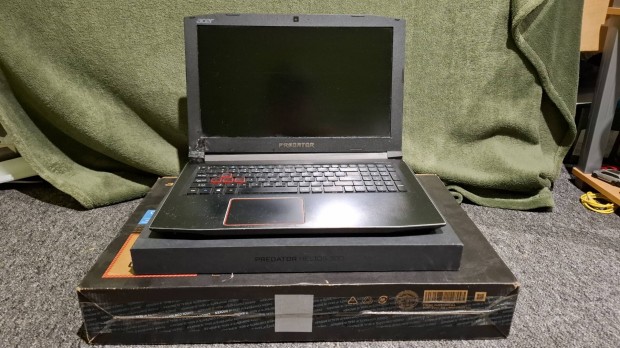 Predator Helios 300 Gamer Laptop