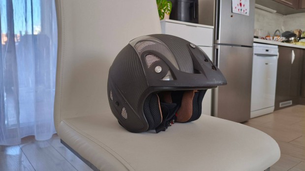 Premier Carbon robog� buk�sisak. S-es m�ret