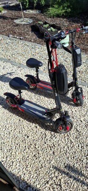 Prémium kategóriás elektromos roller