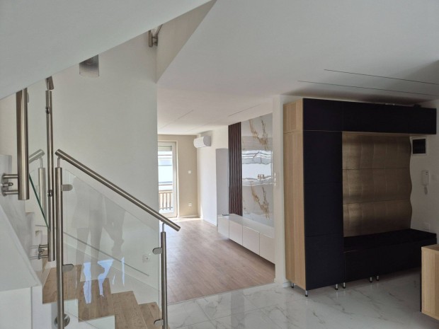 Pr�mium luxus lak�s belv�roshoz k�zel