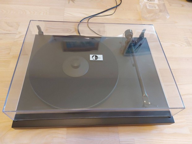 Pro-Ject Project P2 rgi cscsmodell lemezjtsz karcmentes, kifogast