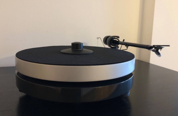 Pro-Ject lemezjtsz dobozban elad